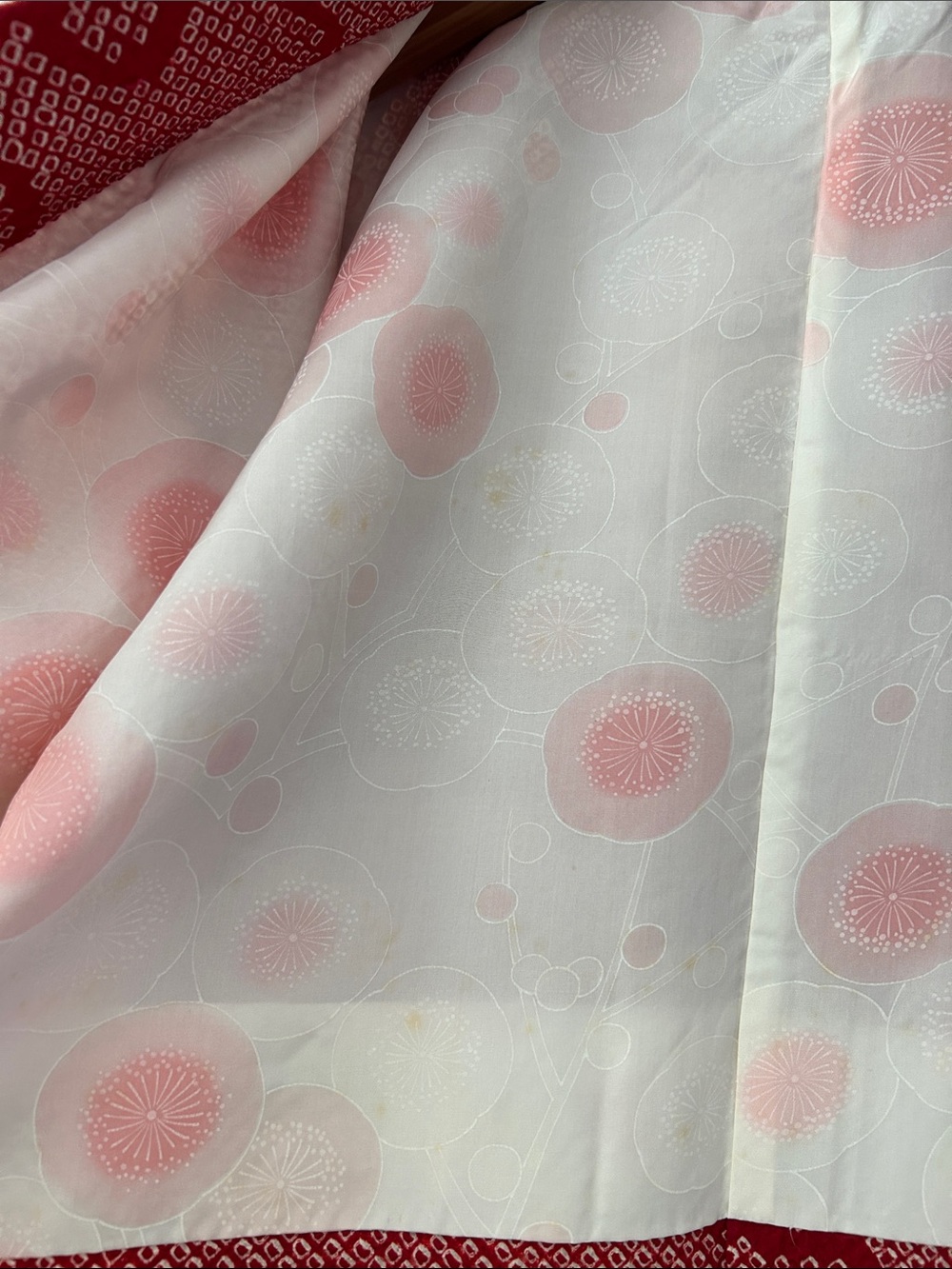 Stunning Vintage Silk Haori Kimono Jacket – Crimson & White Kanoko Shibori - Picture 14 of 14